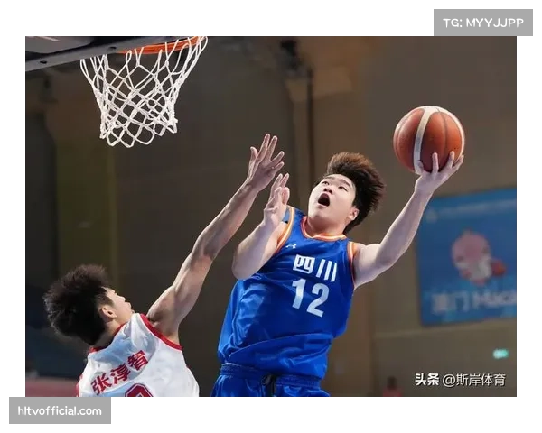 威尔逊场均10.3篮板两双机器 宁波中锋篮下统治力稳定